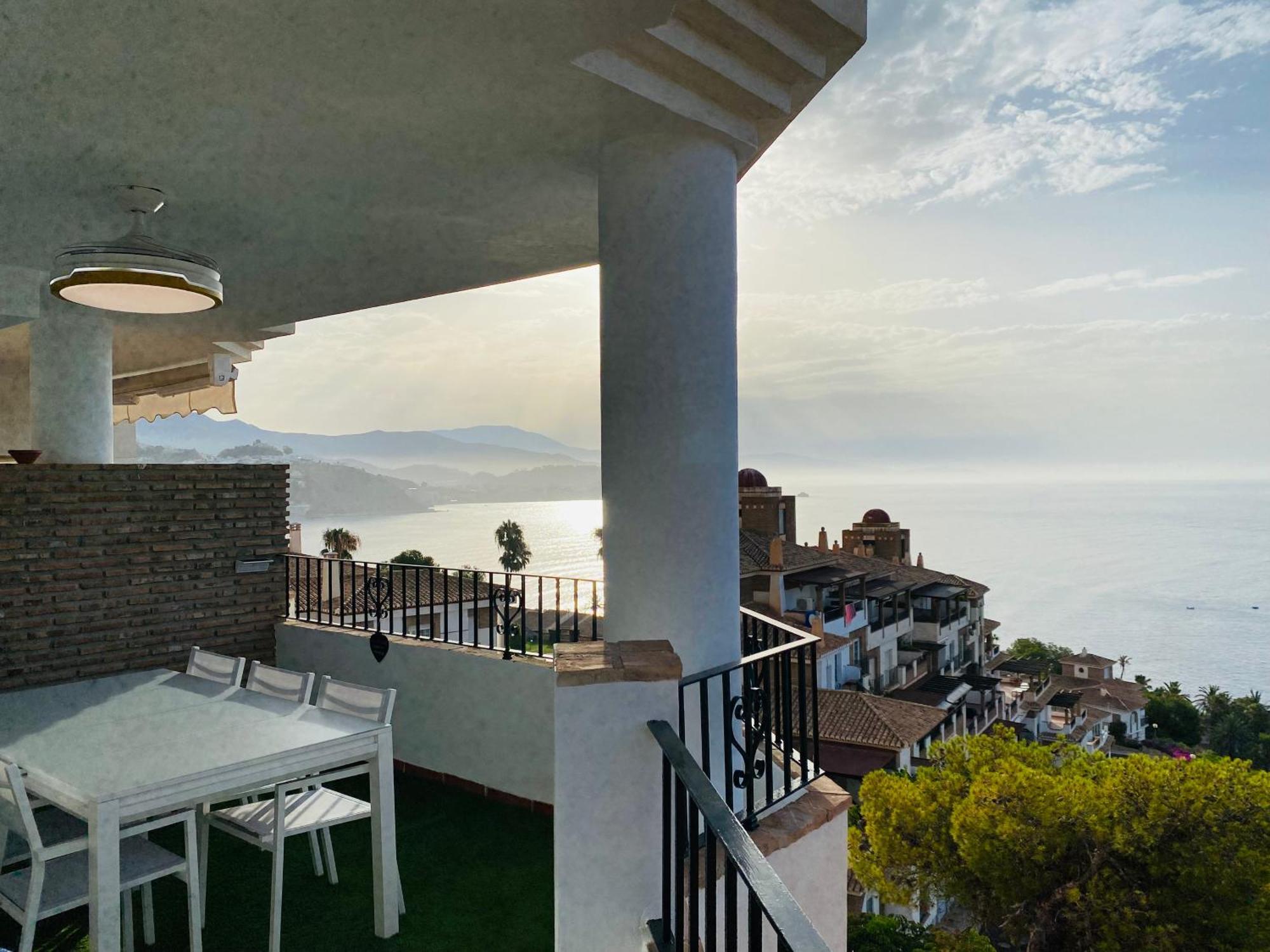 Jardines De Adnania En Marina Del Este Con Vista Al Mar Ada La Herradura  Zewnętrze zdjęcie